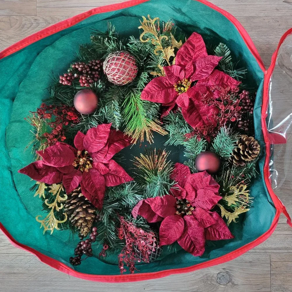 Christmas Berries and Poinsettia 24